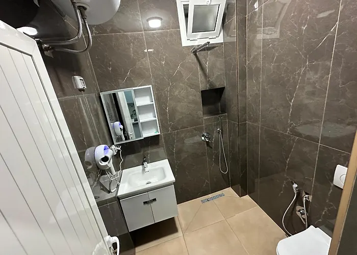 Trizone & Golem (Tirana)