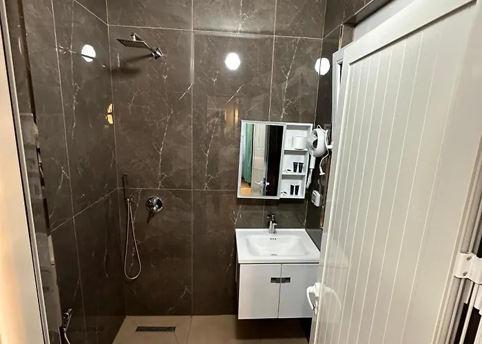 Apartment Trizone & Golem (Tirana)