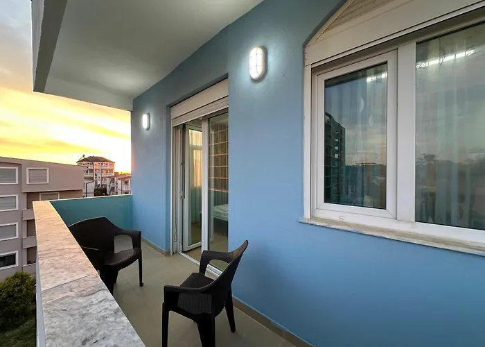 Trizone & Apartman Golem